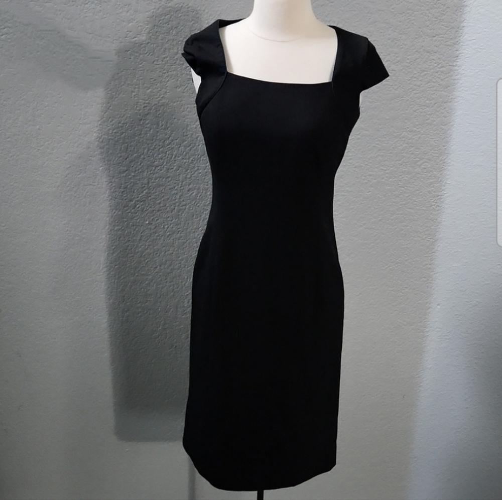 Banana Republic Classic Black Dress size 0